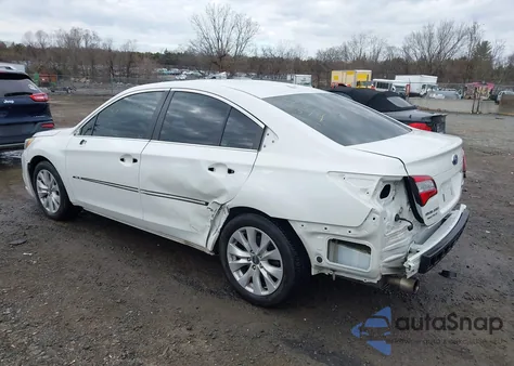 2015 Subaru Legacy 2.5I Premium z USA, uszkodzony, nr VIN 4S3BNAH63F3049497